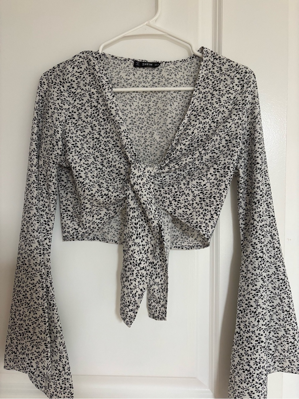SHEIN Black & White Floral Tie-Front Bell Sleeve Crop Top